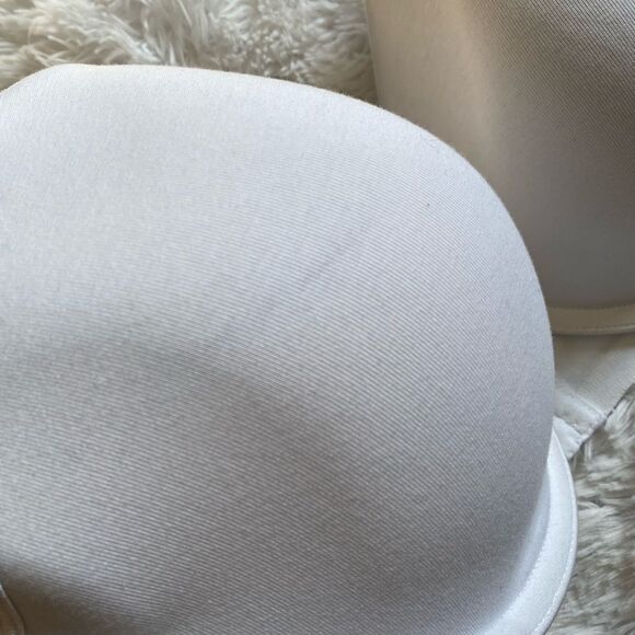 Cacique White Underwire Bra Size 46DD - Picture 10 of 10